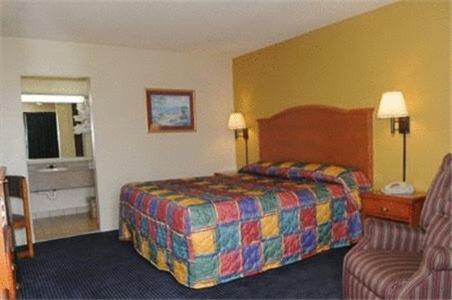 Mid-Town Inn Кларксвілл Номер фото