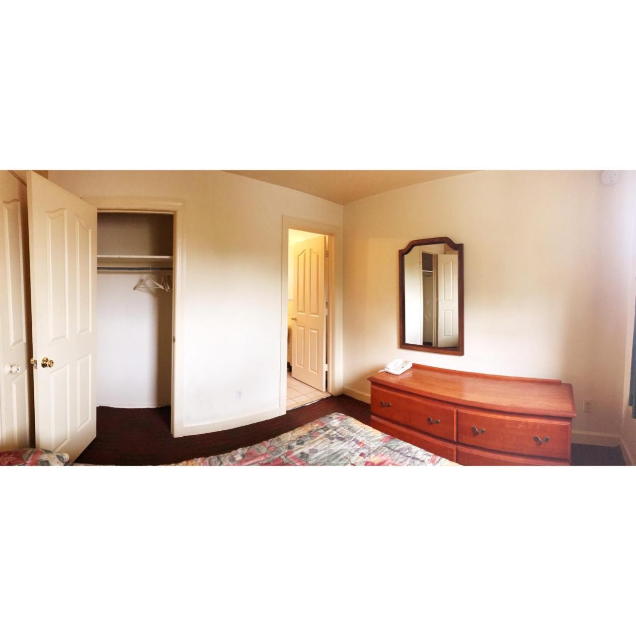 Mid-Town Inn Кларксвілл Екстер'єр фото